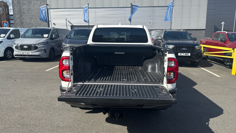 Toyota Hilux Diesel Invincible X D/Cab Pick Up 2.8 D-4D Auto